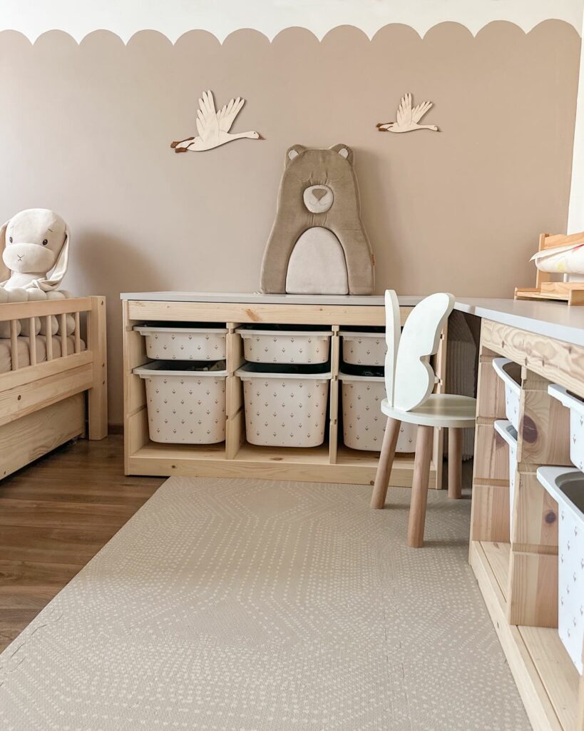 pokoj z misiem bruno panel ozdobny nuuki tapicerowany